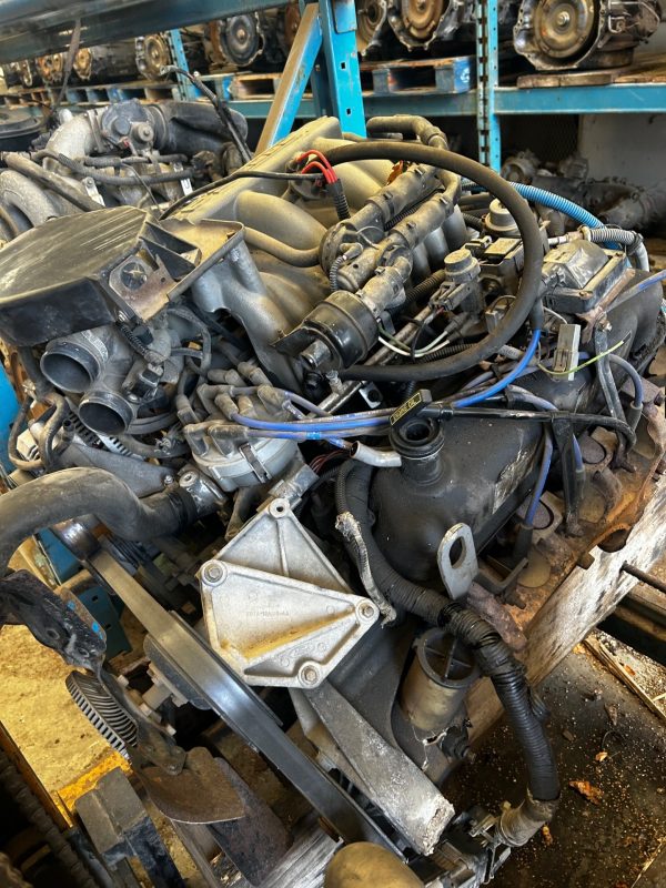 F150-250-and-350-1994-to-1997-Engine
